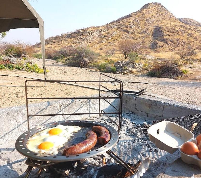 Achab Self Catering Tent Usakos Εξωτερικό φωτογραφία